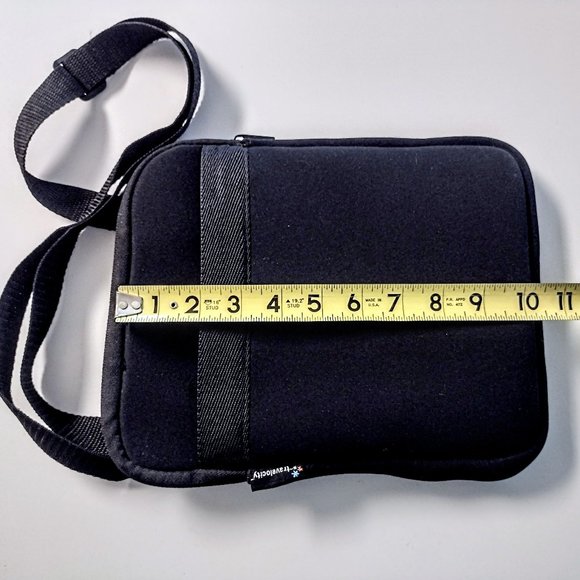 Polaroid Z-Stand Folio Cover & Travelocity Bag ~ Holds Max 10.25" x 6.25" Tablet - Picture 15 of 16